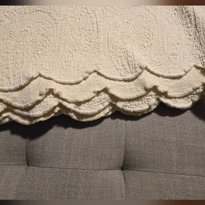 Queen quilted comforter